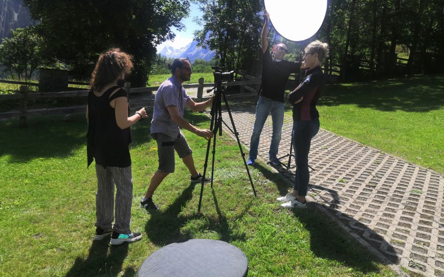 sul set con Paola Della Vedova